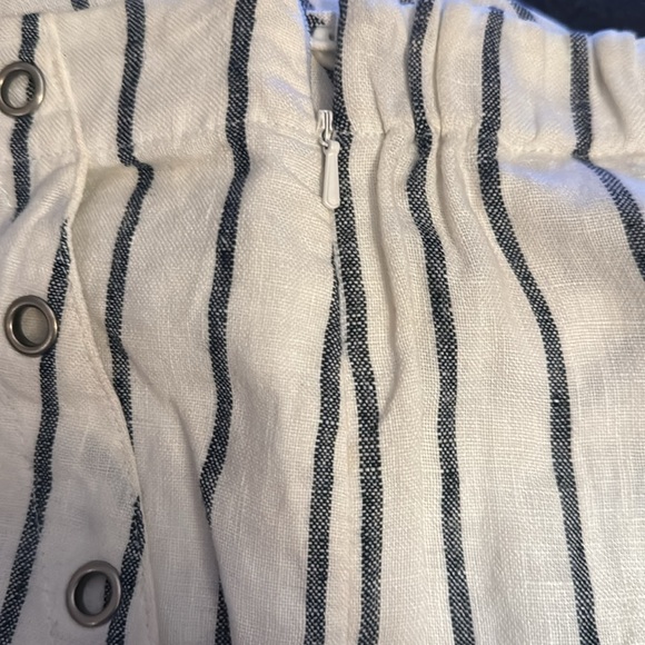 Chico’s‎ 100% Linen white stripe straight leg side elastic zip pants Sz 12 - Picture 9 of 9
